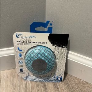 Wireless shower speaker